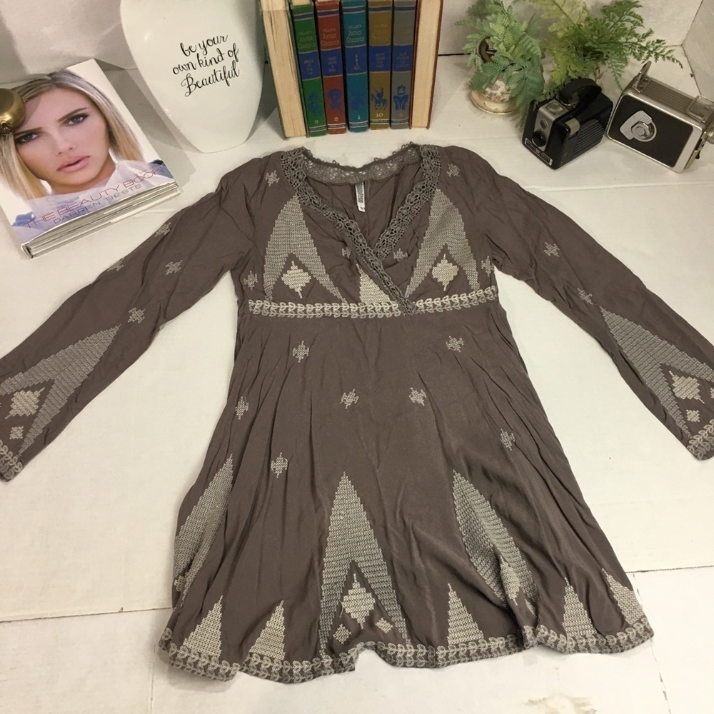 Monoreno Boho Embroidered Dress | 100% Rayon · Festival / Cottagecore - Picture 4 of 12